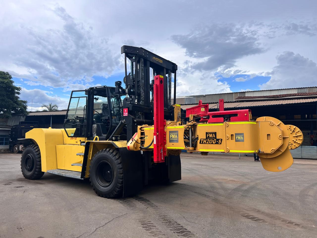 Supply of two FMA Tire Handlers TH20G-S to Vale Aboboras and Pico